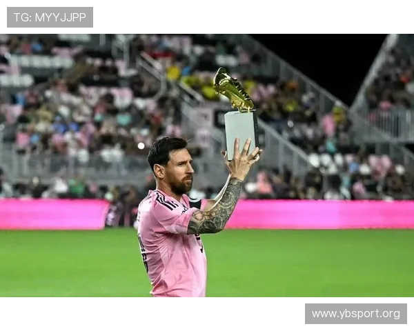 梅西训练中罕见怒吼展现强大斗志 状态爆棚誓言带队翻盘