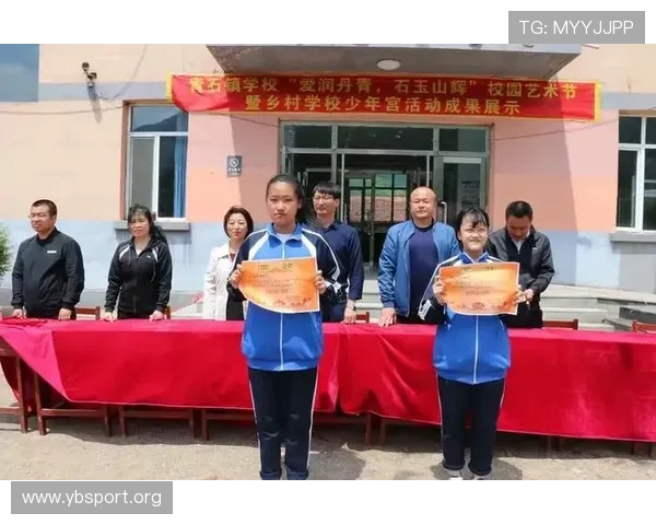 李俊丁突破自我挑战成功创下新纪录跨越迁马赛道终点 李俊丁突破自我挑战成功创下新纪录跨越迁马赛道终点