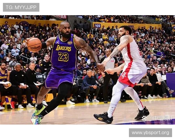 詹姆斯今日焦点在于战术变化如何左右全场比赛最终走势走向胜负